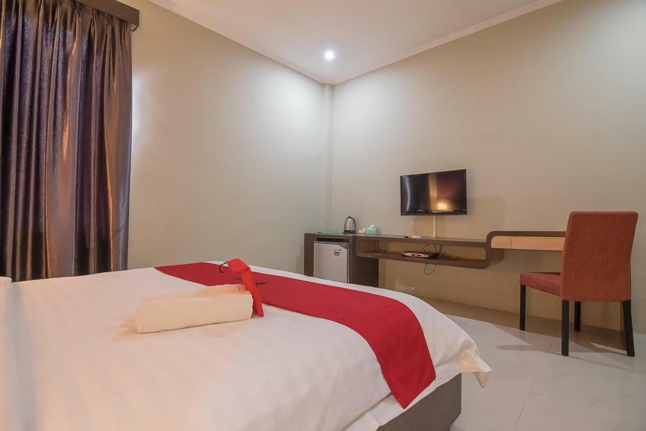 Reddoorz Plus @ Tanjung Pandan Belitung 2 Εξωτερικό φωτογραφία