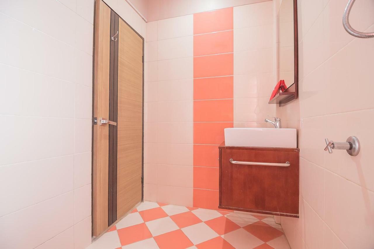 Reddoorz Plus @ Tanjung Pandan Belitung 2 Εξωτερικό φωτογραφία