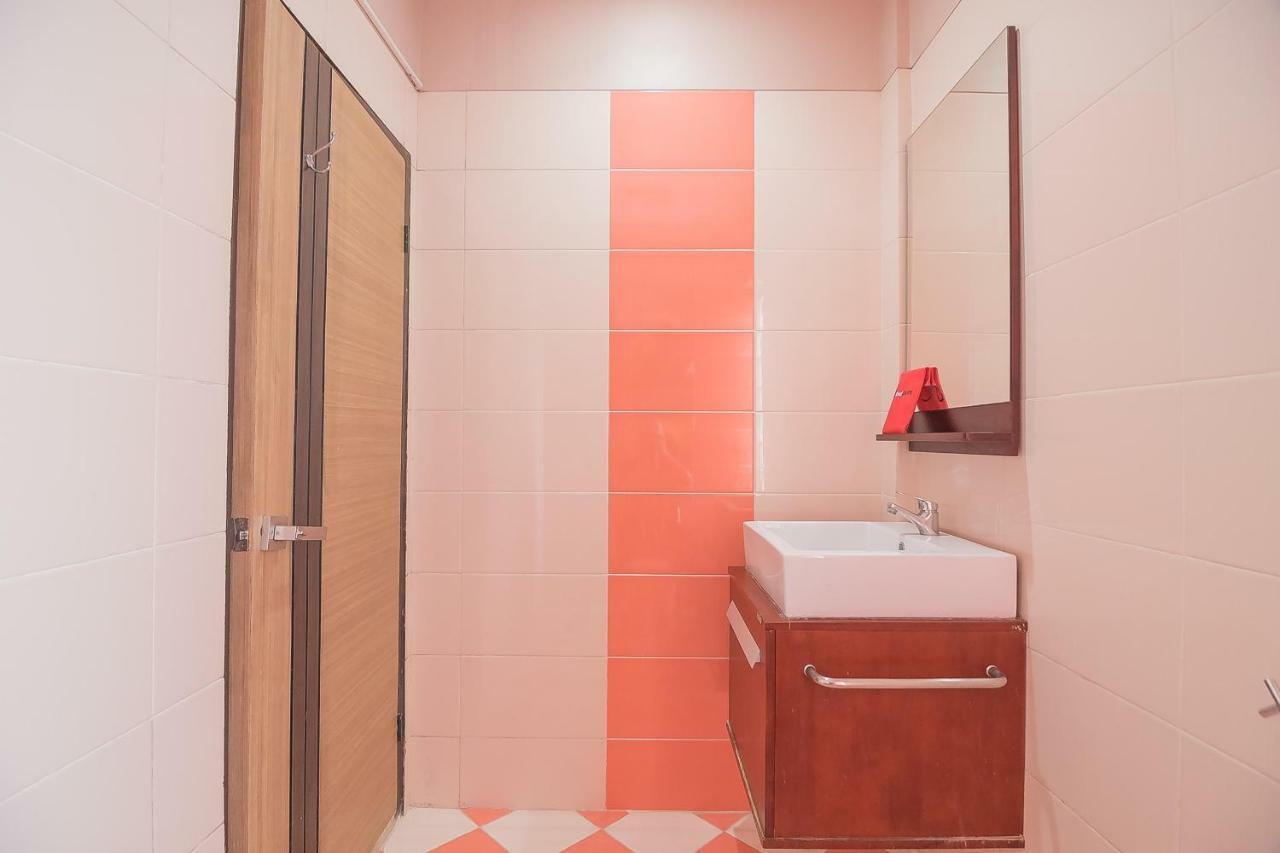 Reddoorz Plus @ Tanjung Pandan Belitung 2 Εξωτερικό φωτογραφία